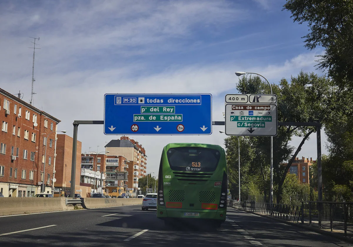 La A-5 a su paso por Aluche