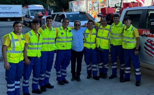 Algunos de los miembros del operativo, con el coordinador Juan González de la Escalada (cuarto por la izquierda)