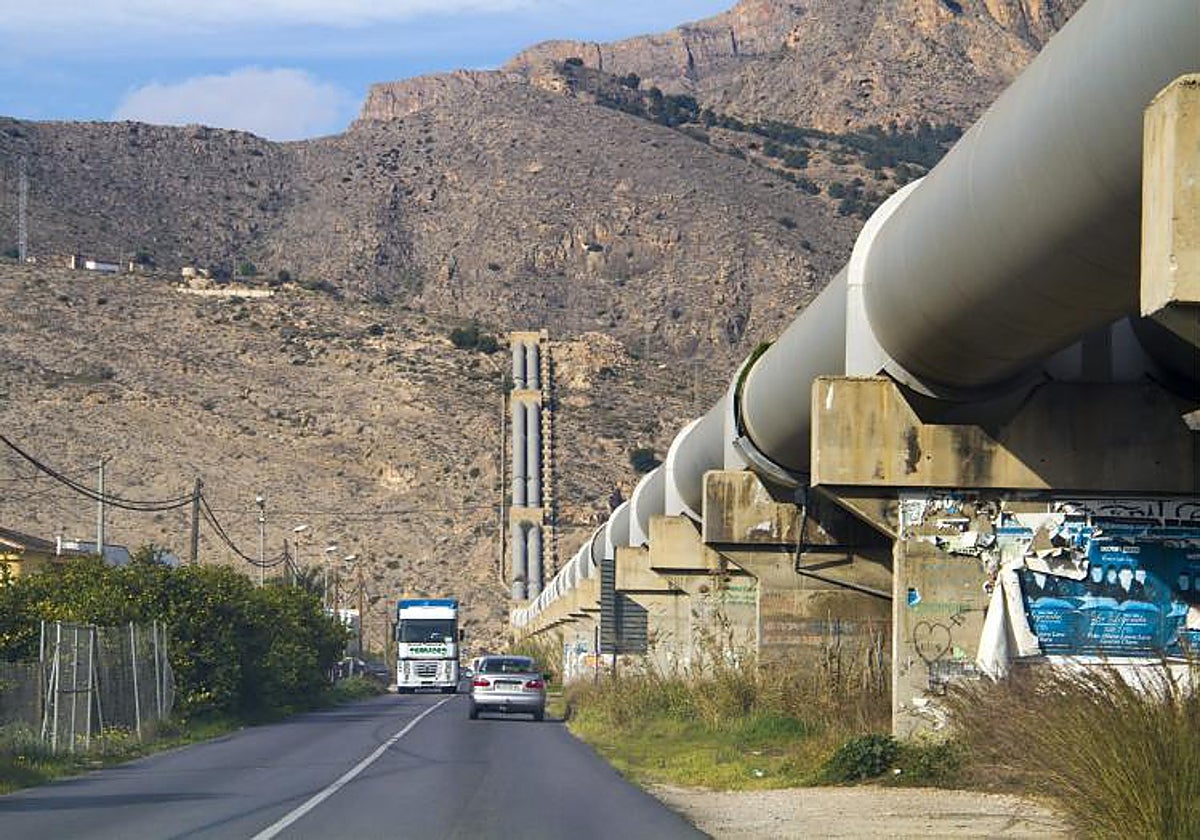 Conducciones del trasvase Tajo-Segura a su paso por Orihuela