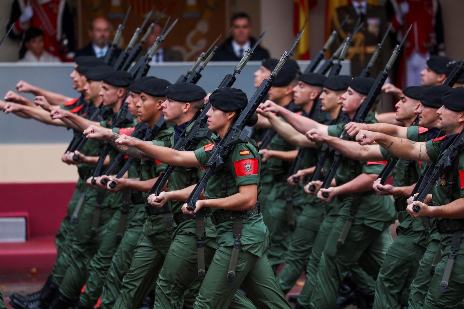 Una de las unidades que ha participado en el desfile, que en total  ha contado con unos 4.000 integrantes