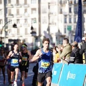 Alberto Rivera, del fútbol de Primera a correr maratones