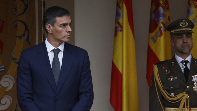 El PP aprieta al Gobierno y Pedro Sánchez se bunkeriza