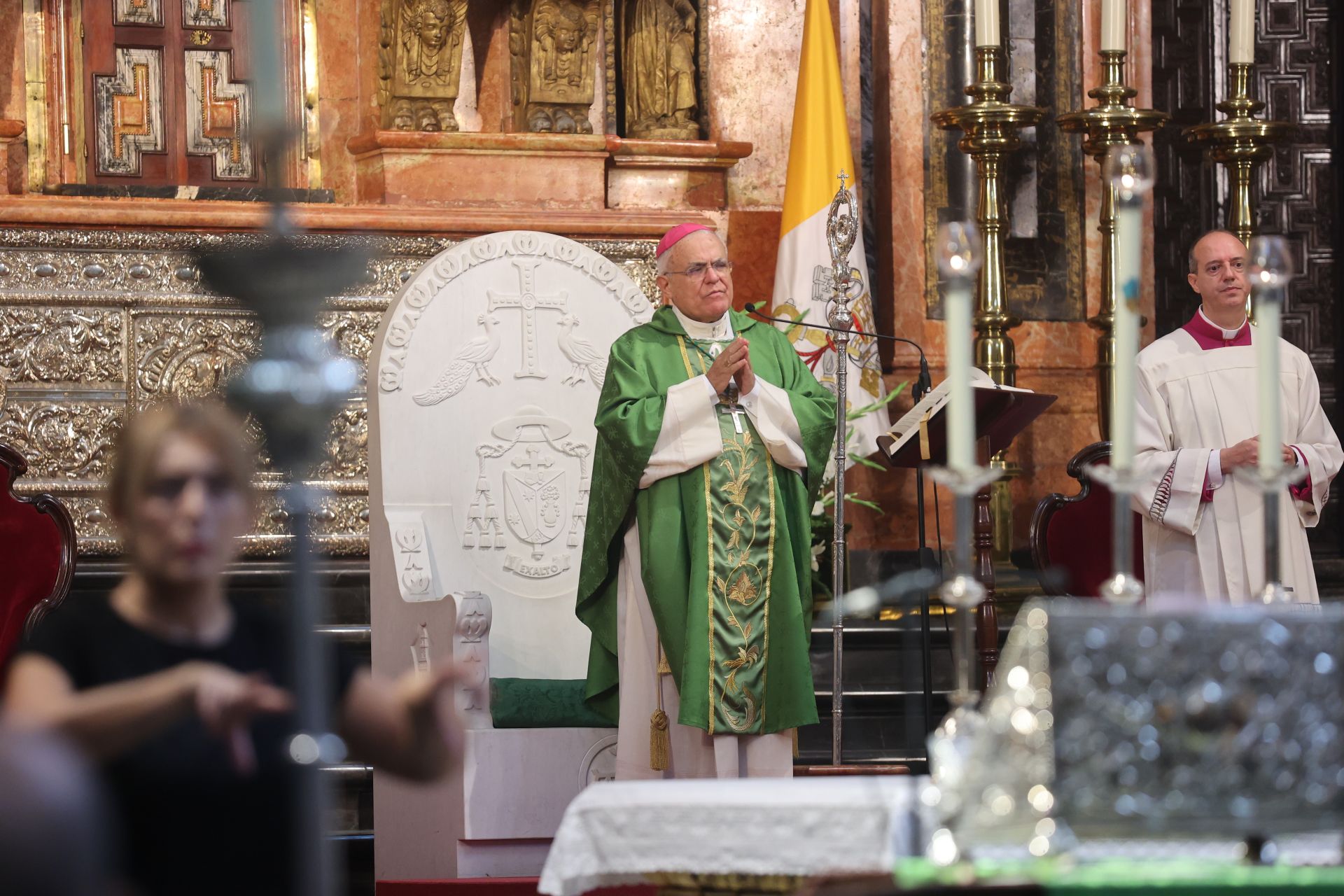 La solemne misa de acción de gracias del Dulce Nombre en la Catedral de Córdoba, en imágenes
