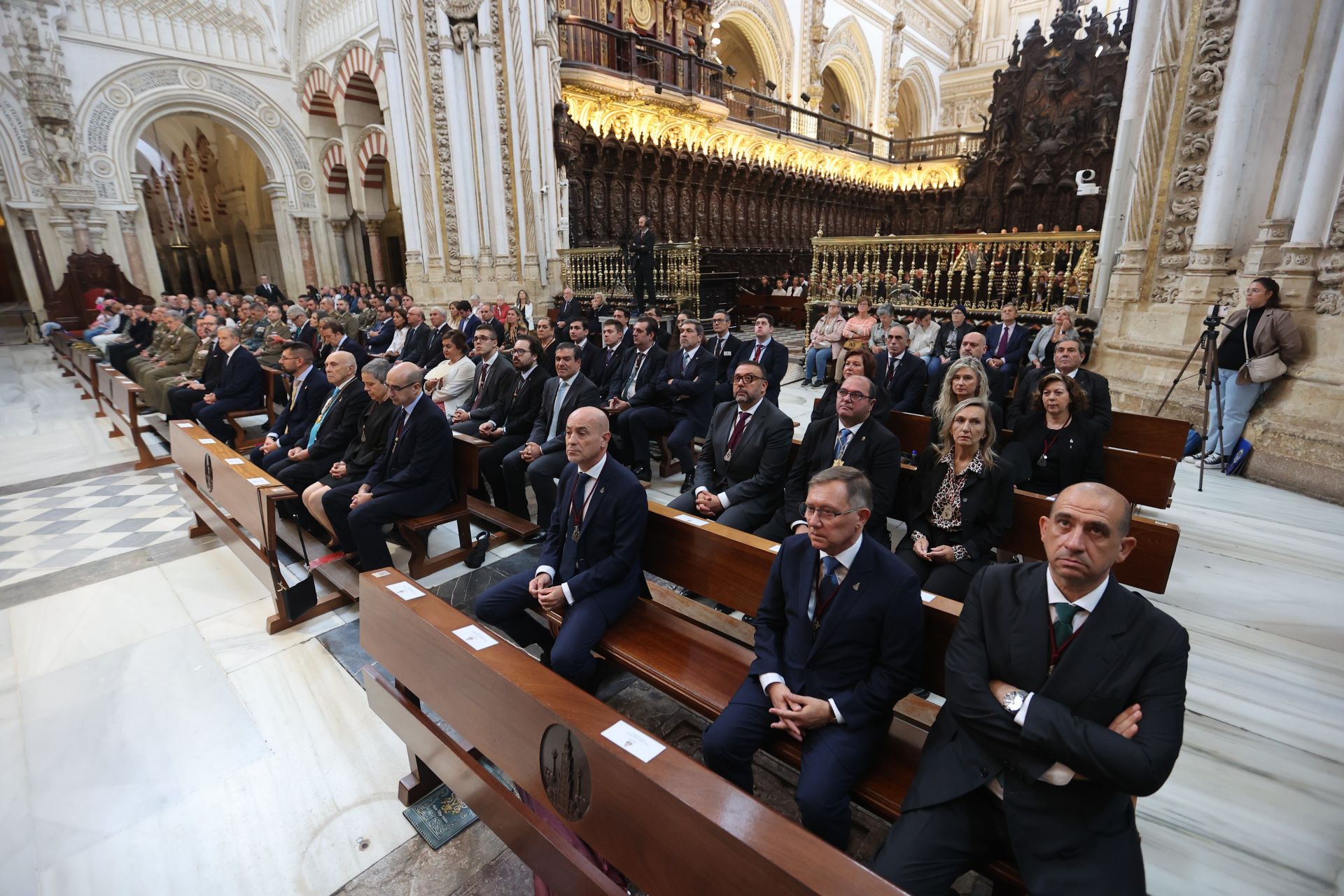 La solemne misa de acción de gracias del Dulce Nombre en la Catedral de Córdoba, en imágenes