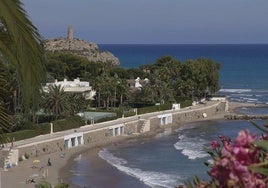 Muere un anciano de 78 años ahogado en una playa de Castellón y rescatado por otros bañistas