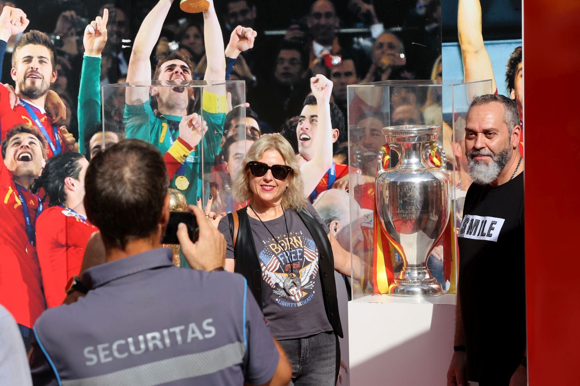 Fotos: la espectacular &#039;fan zone&#039; de la selección toma Las Tendillas