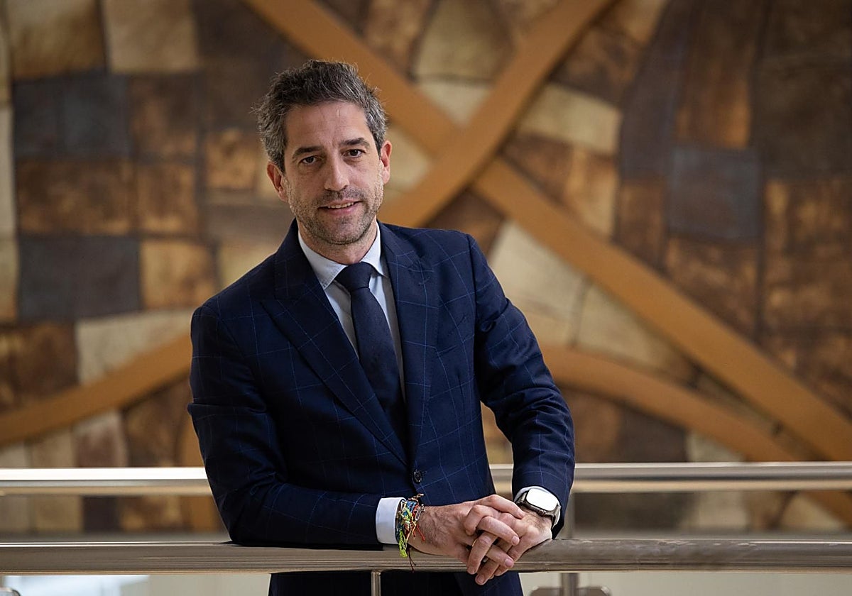 César Pontvianne, presidente de Iberaval, en la sede de la Sociedad de Garantía Recíproca en Valladolid