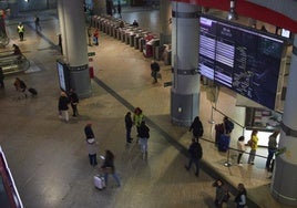 El PP de Madrid anuncia movilizaciones e inicia una  recogida de firmas para denunciar el «abandono» de Cercanías