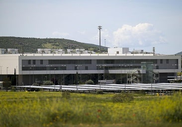 El Gobierno justifica la utilización del aeropuerto de Ciudad Real para acoger inmigrantes por su actual «uso marginal»