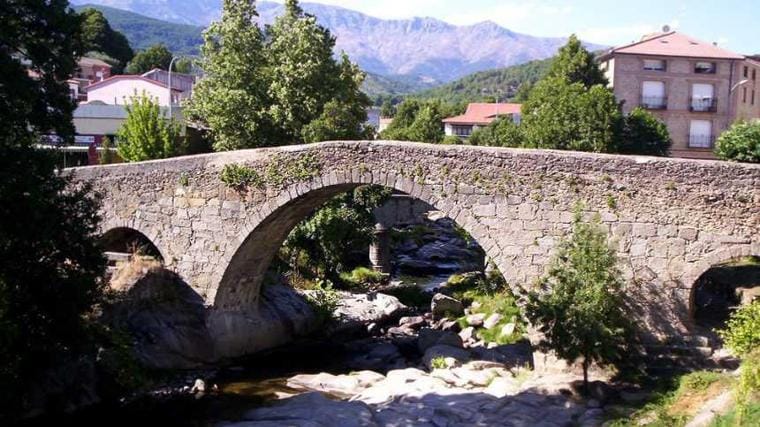 El puente Aquelcabos, una de las maravillas que se puede visitar en Arenas de San Pedro (Ávila)