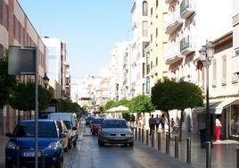 Hallan muerto a un hombre en el interior de su coche en Puente Genil