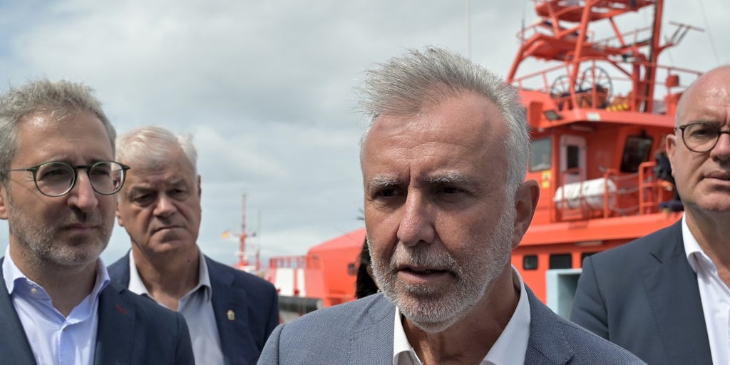 Torres insta a Clavijo a convencer al PP de 'sentarse a la mesa' y dejar de poner 'excusas'