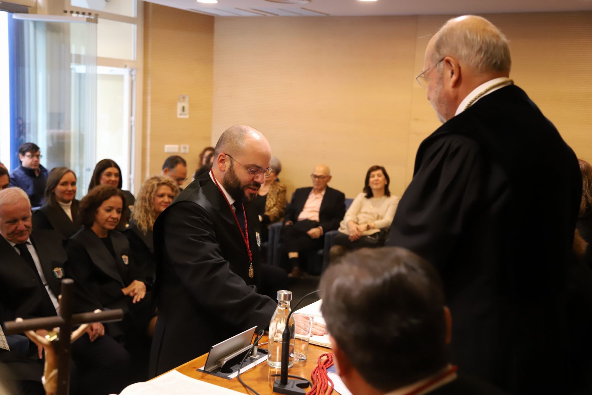 La solemne toma de posesión de José Carlos Arias como decano de los abogados de Córdoba, en imágenes