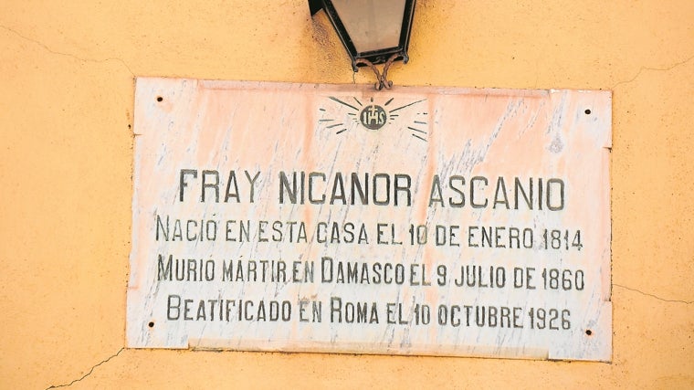 Placa de la casa donde vivió Fray Nicolás Ascanio