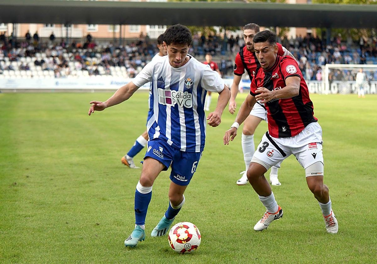 El Talavera logró una oxigenante victoria ante el Adarves