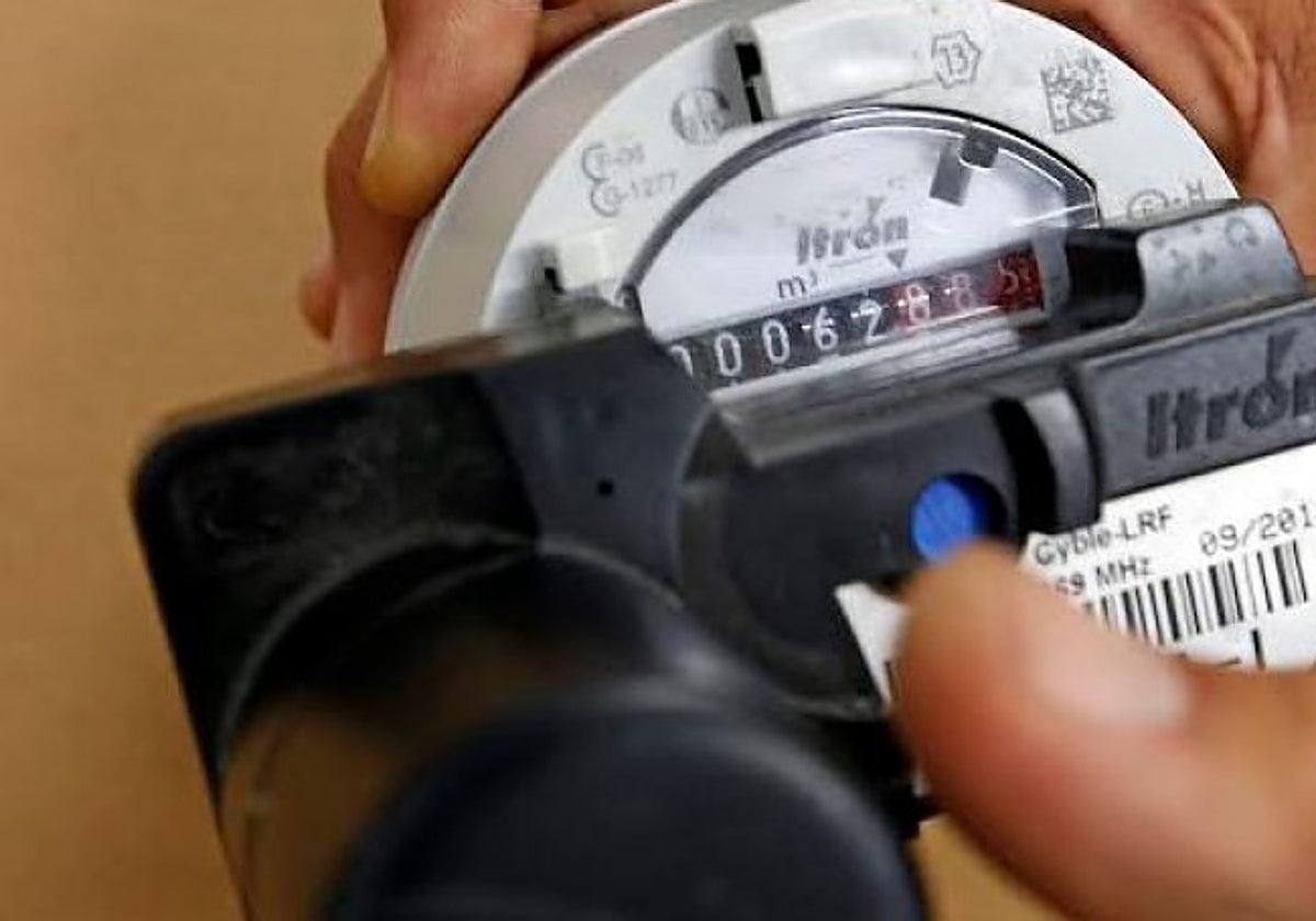 Imagen de archivo de un contador de suministro de agua