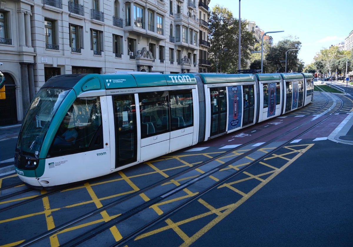 El Tram, realizando pruebas en la zona de Verdaguer