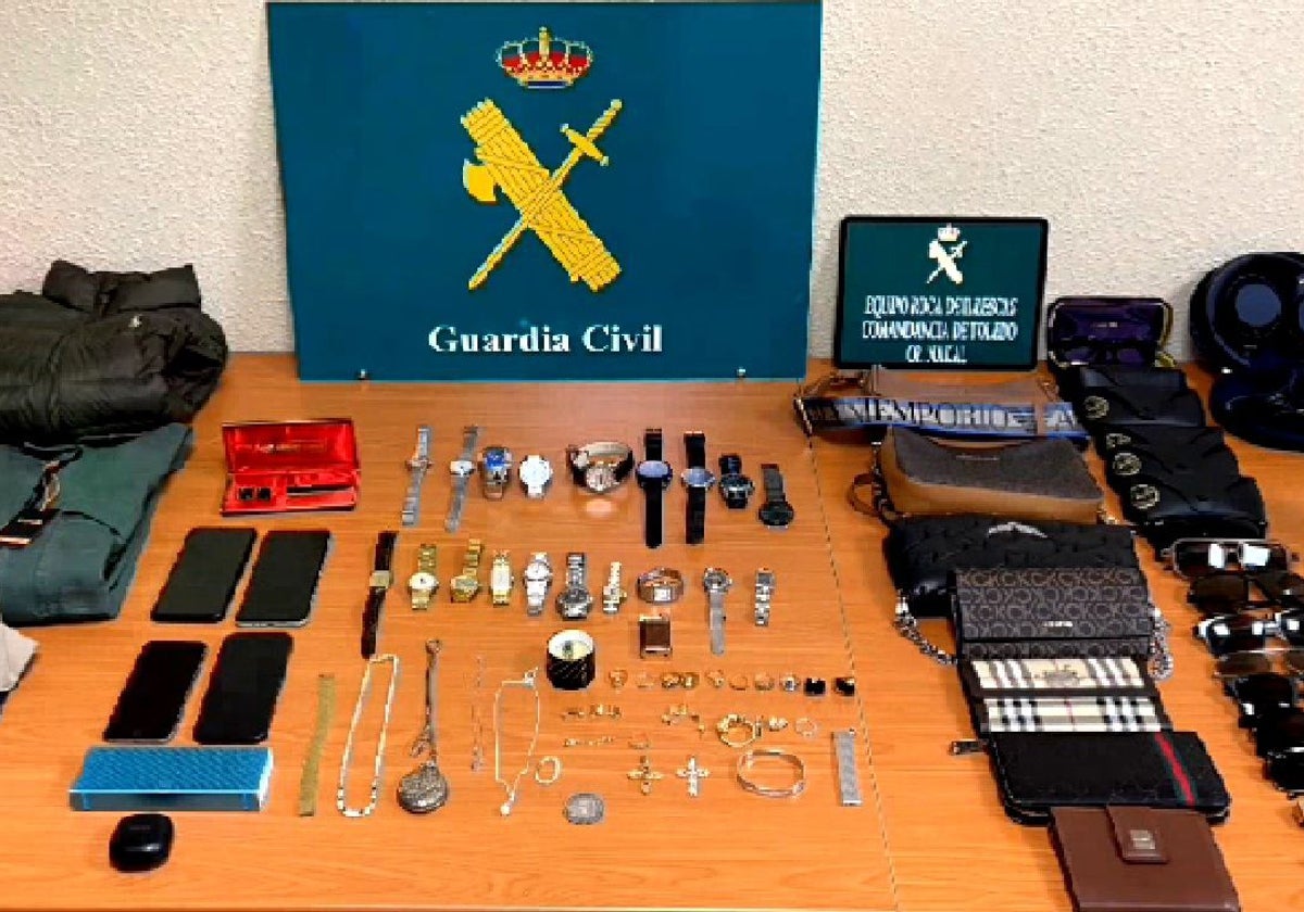 Joyas y otros objetos de valor recuperados por la Guardia Civil