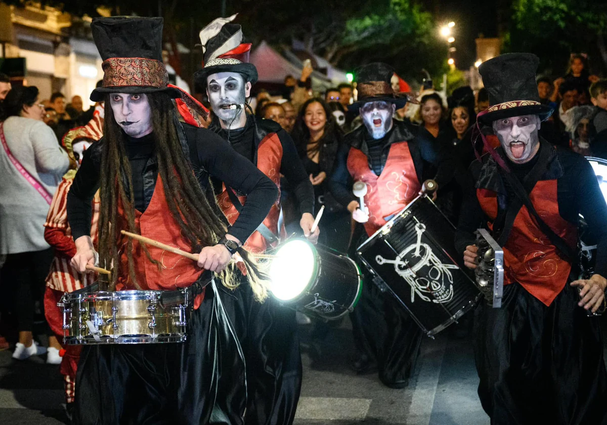 Noche en Negro de Almería 2024 no te pierdas las actividades gratuitas