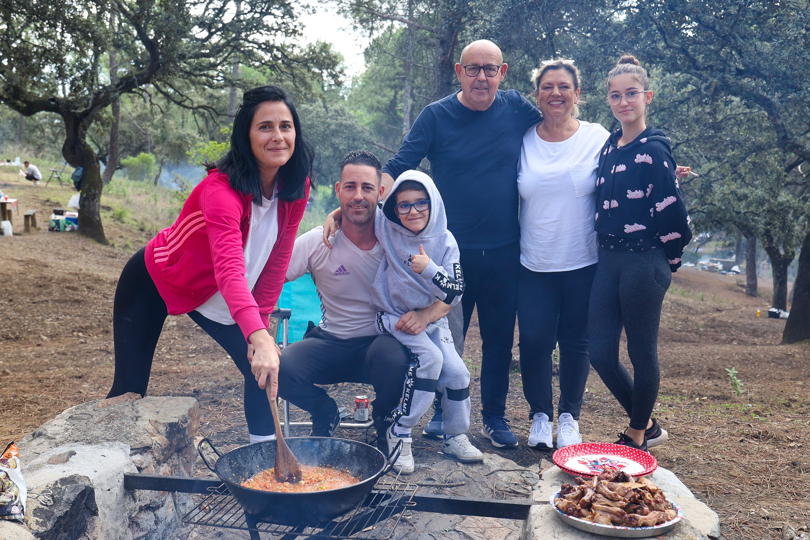 Los inigualables peroles por el Día de San Rafael en Córdoba, en imágenes