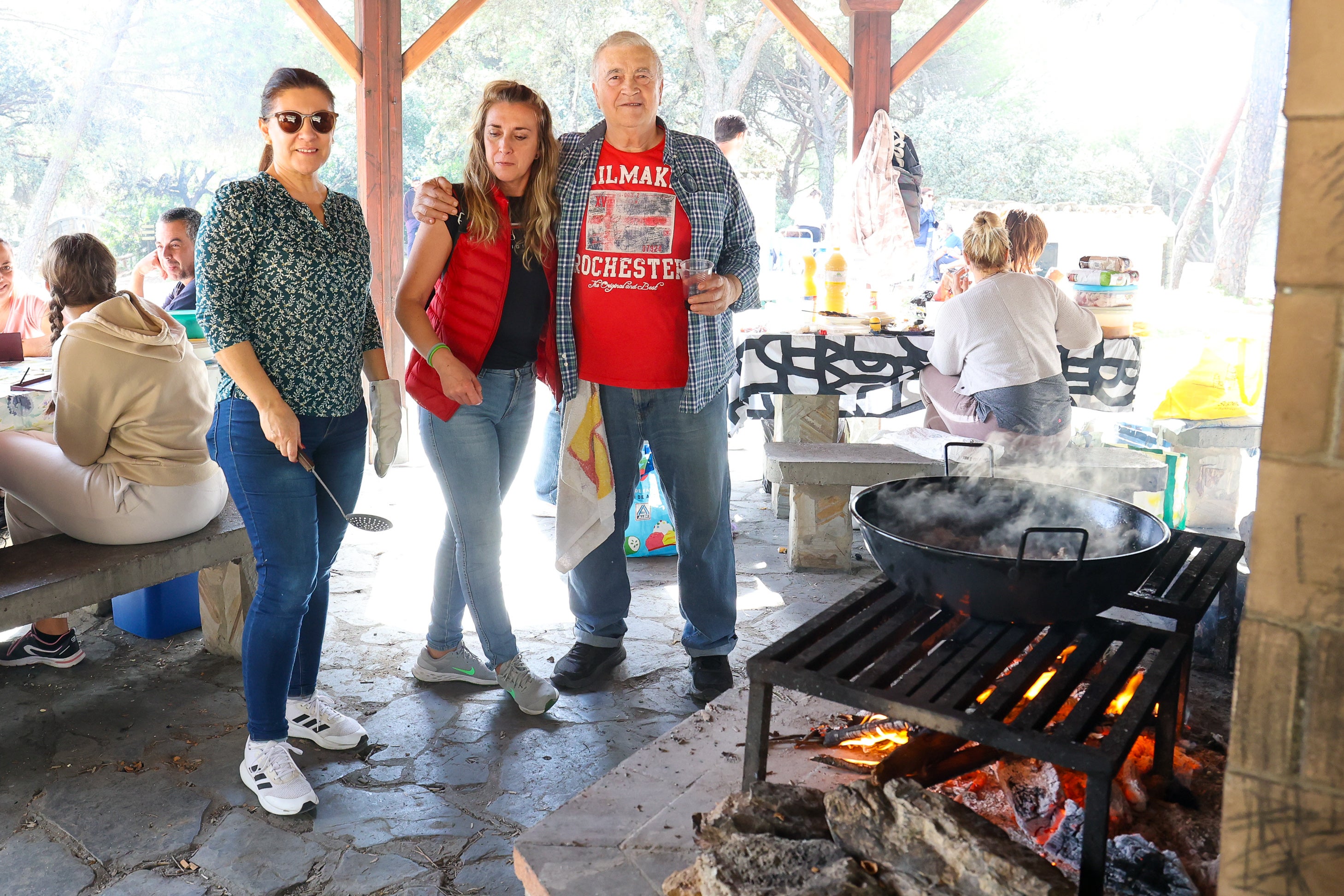 Los inigualables peroles por el Día de San Rafael en Córdoba, en imágenes