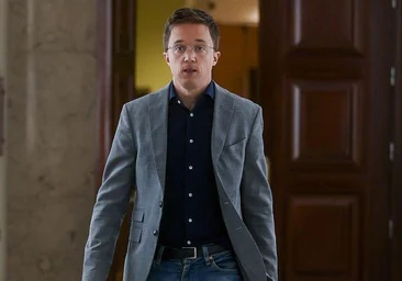 La denuncia a Errejón por agresión sexual: «Me empujó sobre la cama y se sacó el miembro»