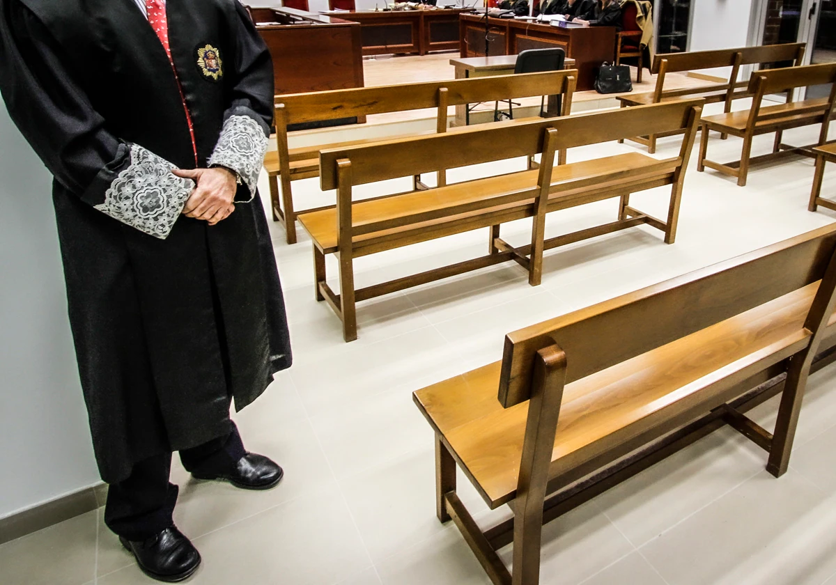 Imagen de archivo tomada en una de las salas de la Audiencia de Alicante