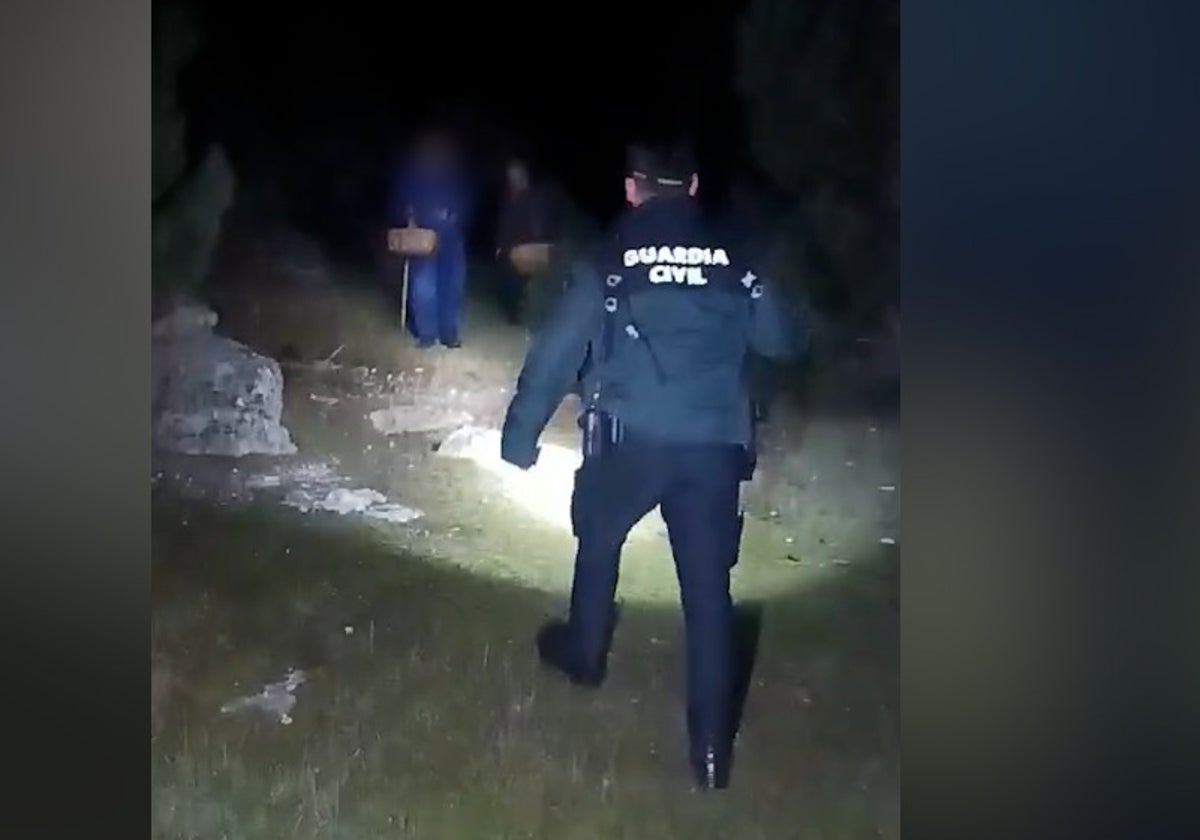 Dos septuagenarios salen a buscar setas y acaban a 1.800 metros de altitud y bloqueados por fuertes escarpados en Burgos