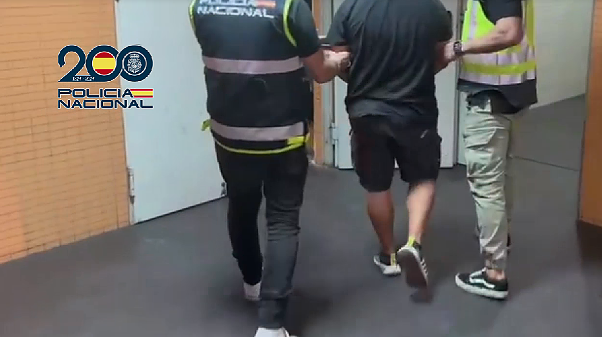 Imagen de la detención del fugitivo francés hallado en Alicante