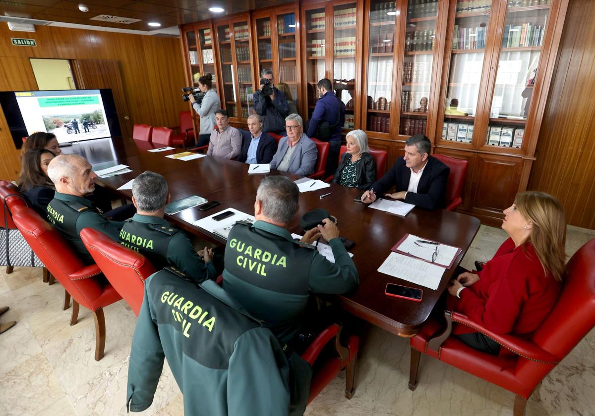 Reunión en la Subdelegación del Gobierno para presentar la campaña