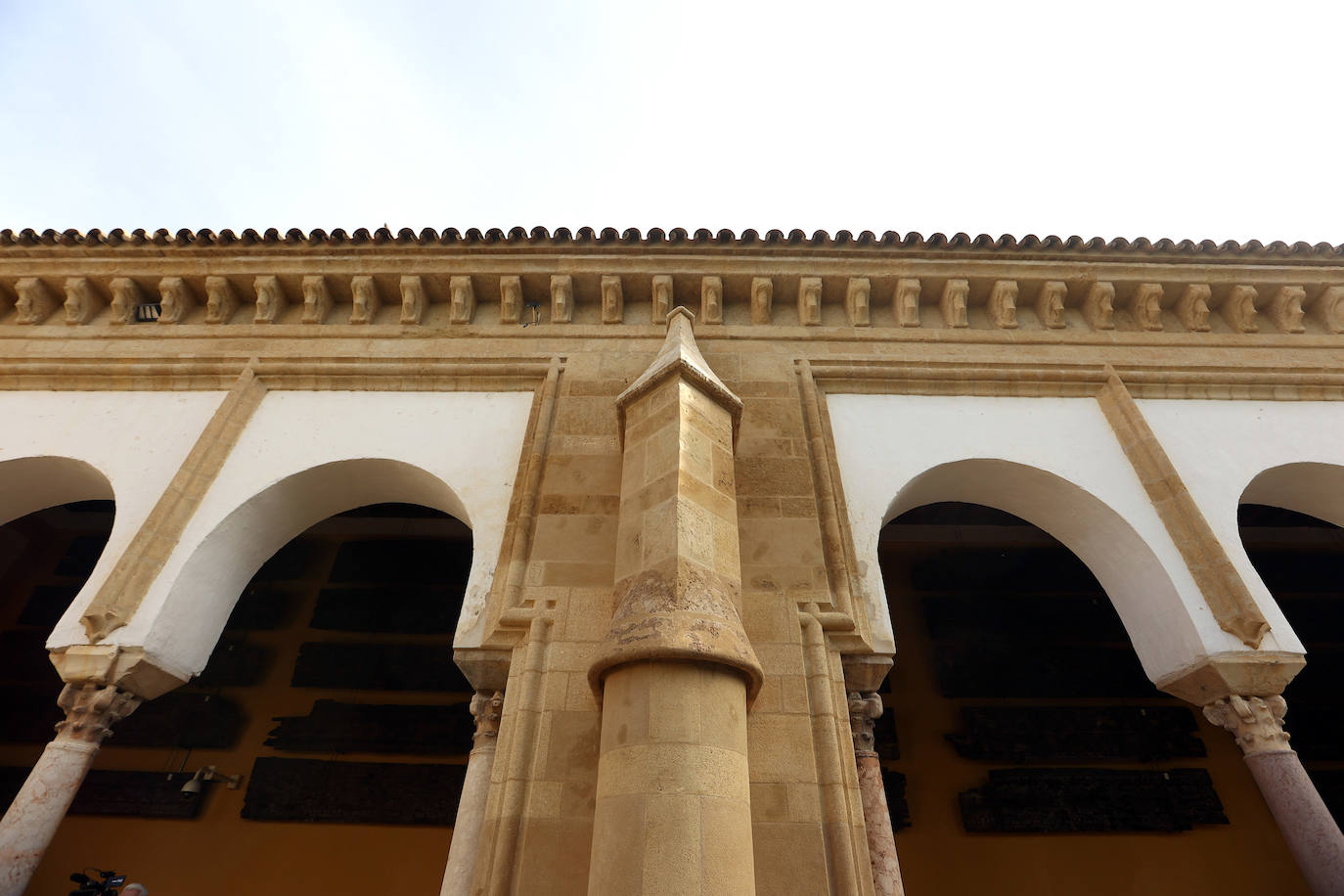 La restaurada capilla de San José y el contrafuerte de la Mezquita-Catedral de Córdoba, en imágenes