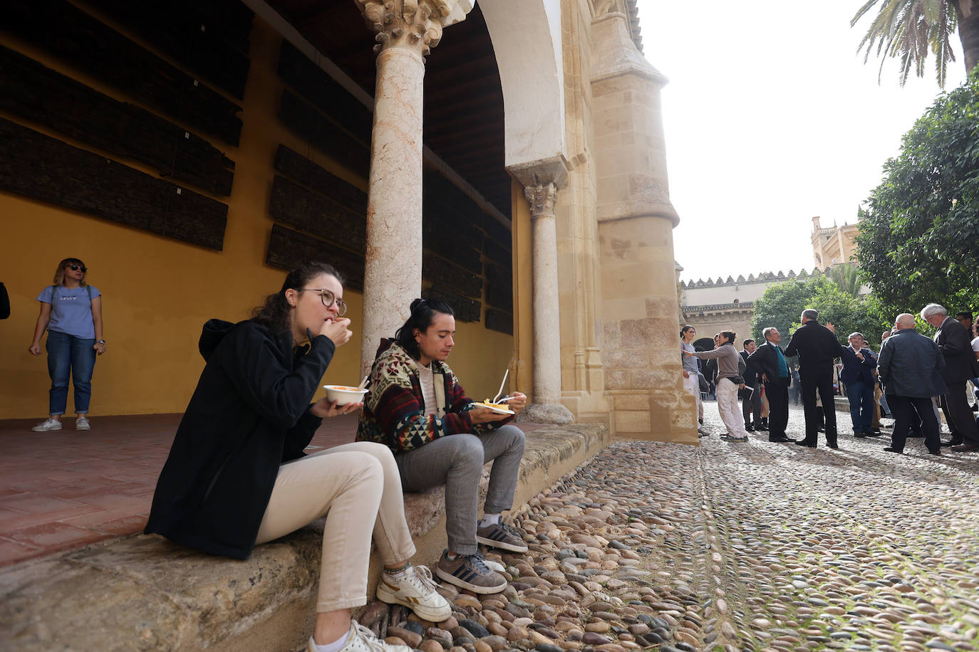 La restaurada capilla de San José y el contrafuerte de la Mezquita-Catedral de Córdoba, en imágenes