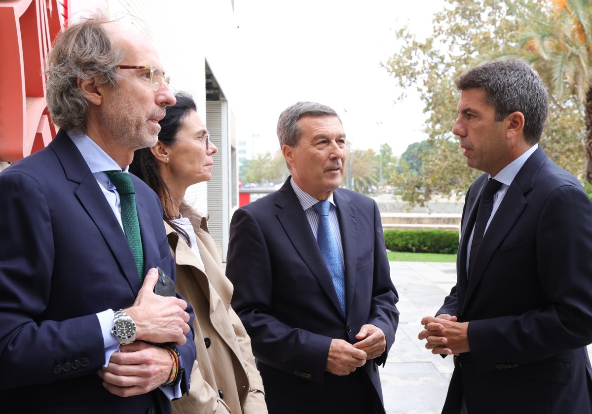 Carlos Mazón y el conseller de Sanidad, Marciano Gómez, este martes en la presentación de las novedades tecnologías de Salud Digital