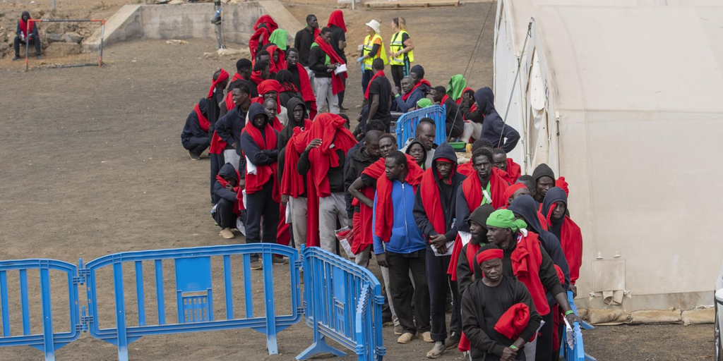 Clavijo «pierde» una convocatoria para informar sobre los centros de inmigrantes previstos en Canarias