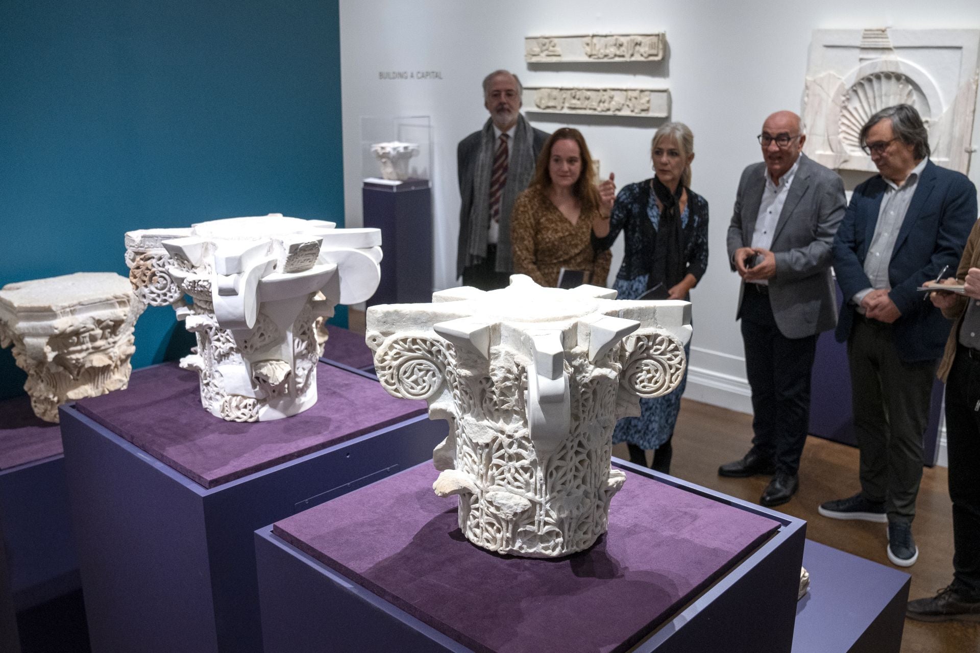 La gran exposición monográfica sobre Medina Azahara en Nueva York, en imágenes