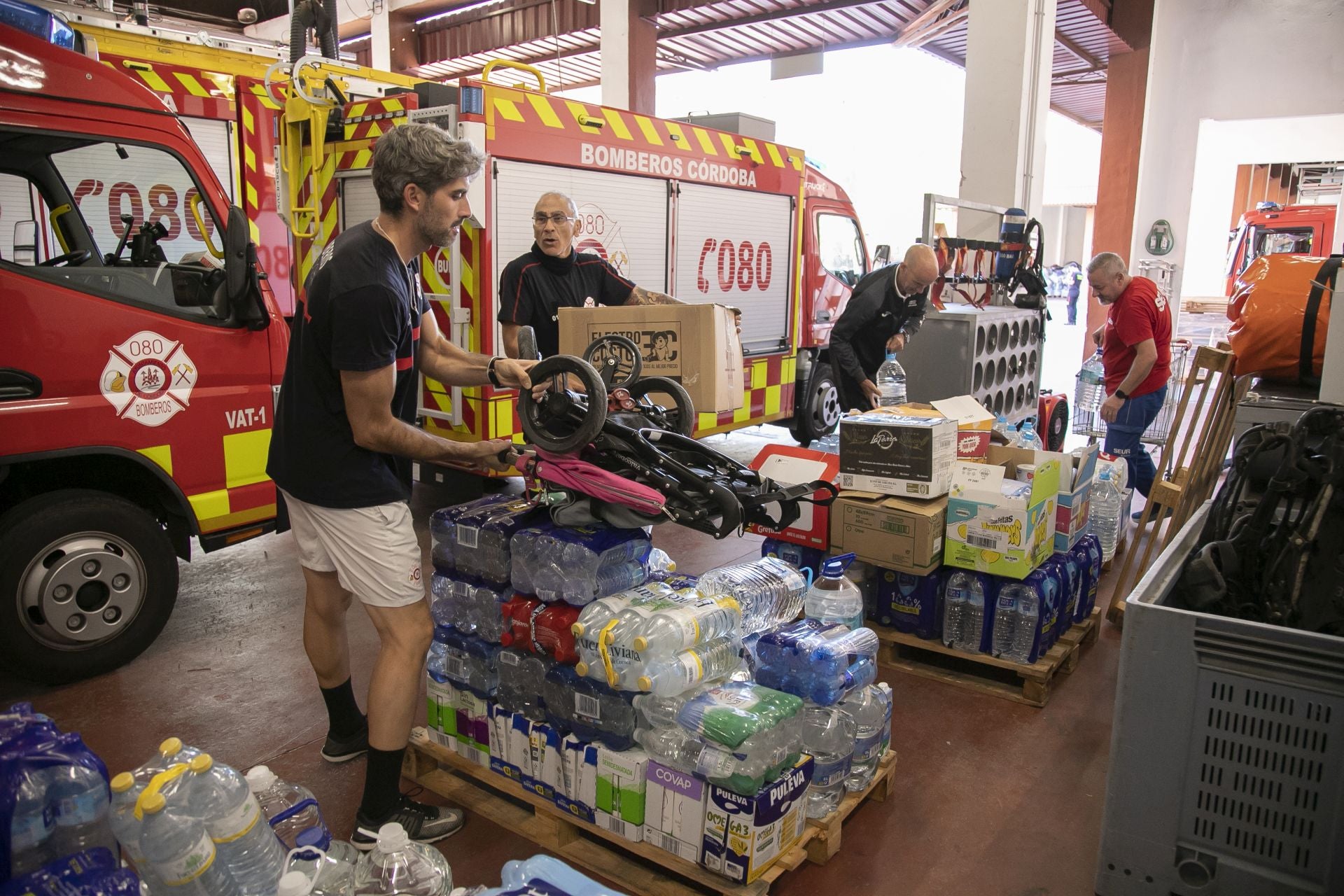 Las donaciones de los cordobeses a los damnificados de la DANA en Valencia, en imágenes