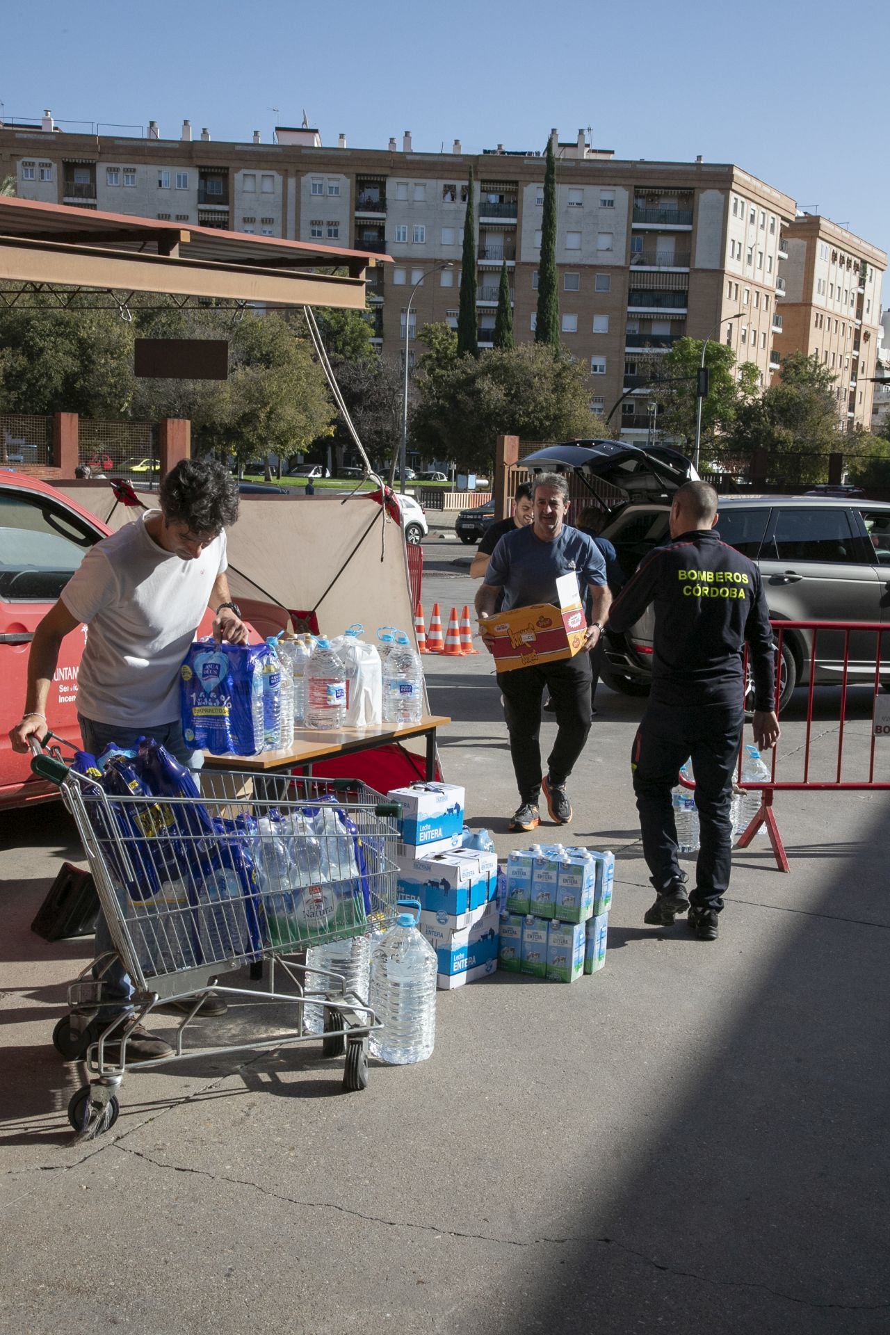 Las donaciones de los cordobeses a los damnificados de la DANA en Valencia, en imágenes