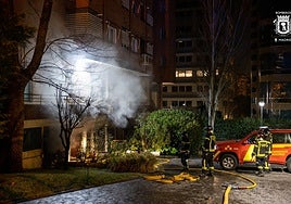 Un incendio en una vivienda de Lavapiés deja dos intoxicados leves