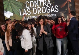 Las diez medidas con las que Ayuso quiere evitar otra generación perdida por la droga