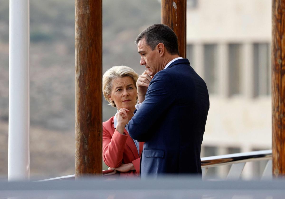 El presidente del Gobierno, Pedro Sánchez, y la presidenta de la Comisión Europea, Ursula von der Leyen