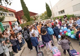 La comunidad educativa de Socovos muestra su solidaridad al acoger en su colegio al alumnado de Letur