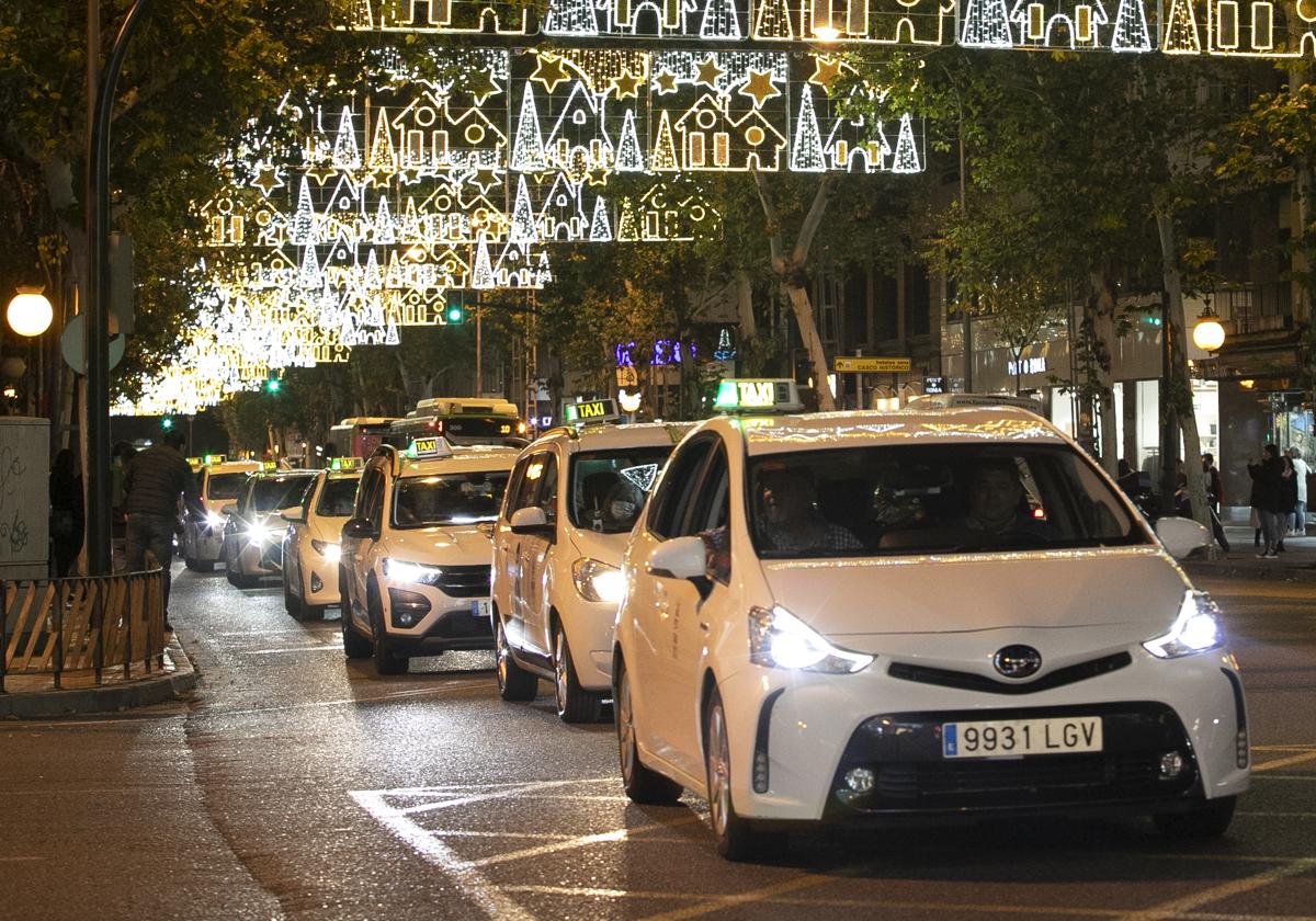 Tráfcio en el Centro durante las pasadas Navidades