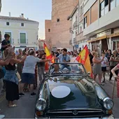 La marchadora María Pérez lleva ayuda humanitaria a Valencia en un camión desde Granada