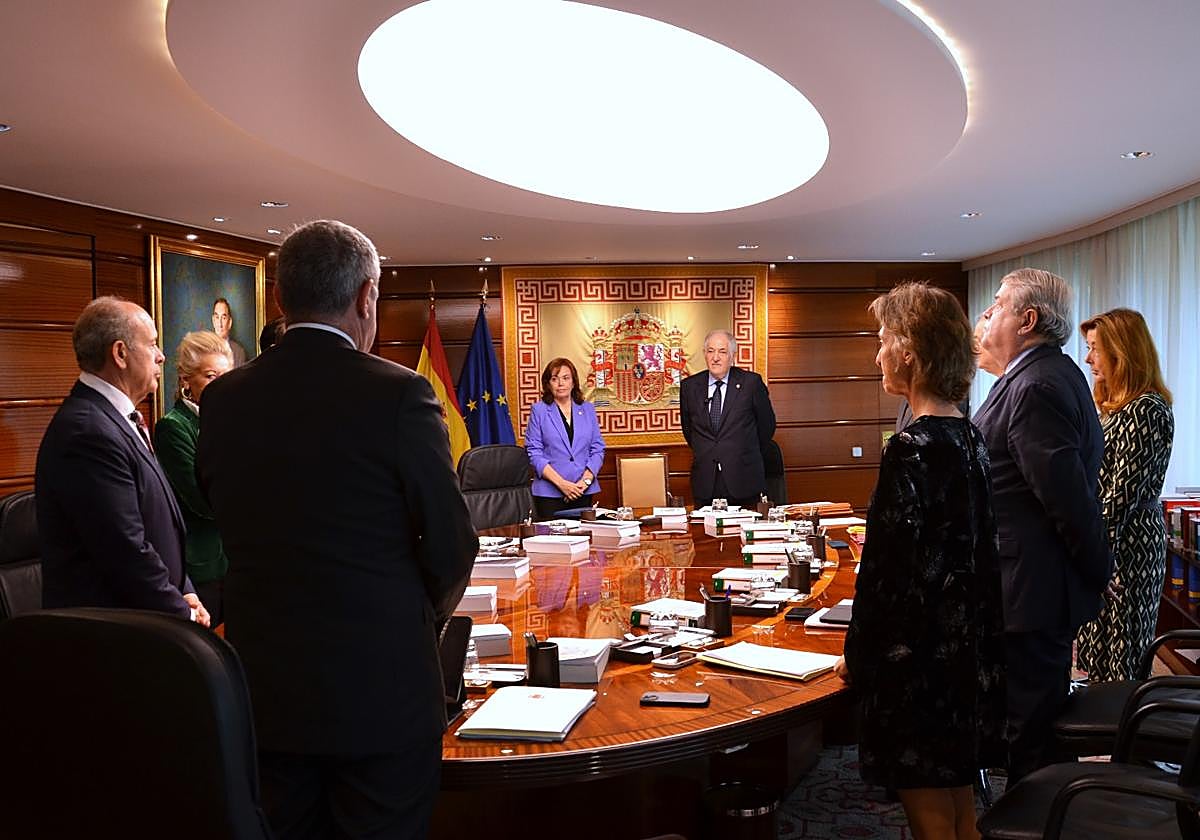 Los magistrados del TC guardan un minuto de silencio por más víctimas de la DANA