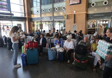 La avería de un AVE deja a 340 viajeros esperando más de tres horas en la estación de Córdoba