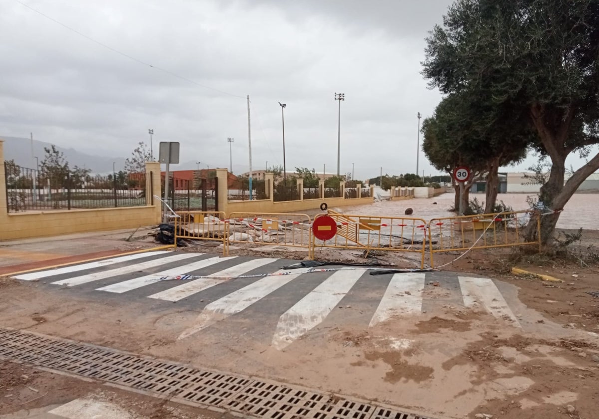 La tormenta de granizo dejó numerosos daños materiales en la localidad de El Ejido