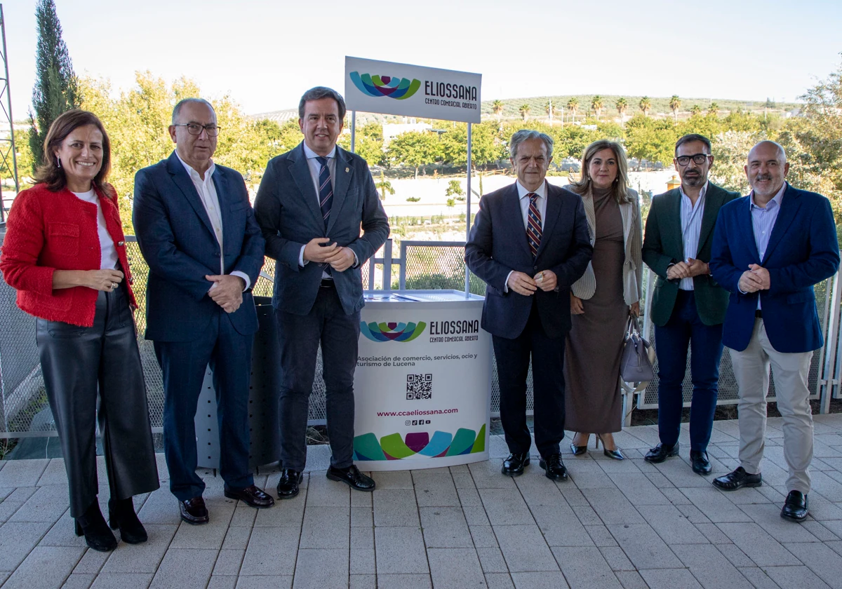 Autoridades en la inauguración del encuentro de empresas y formación en Lucena