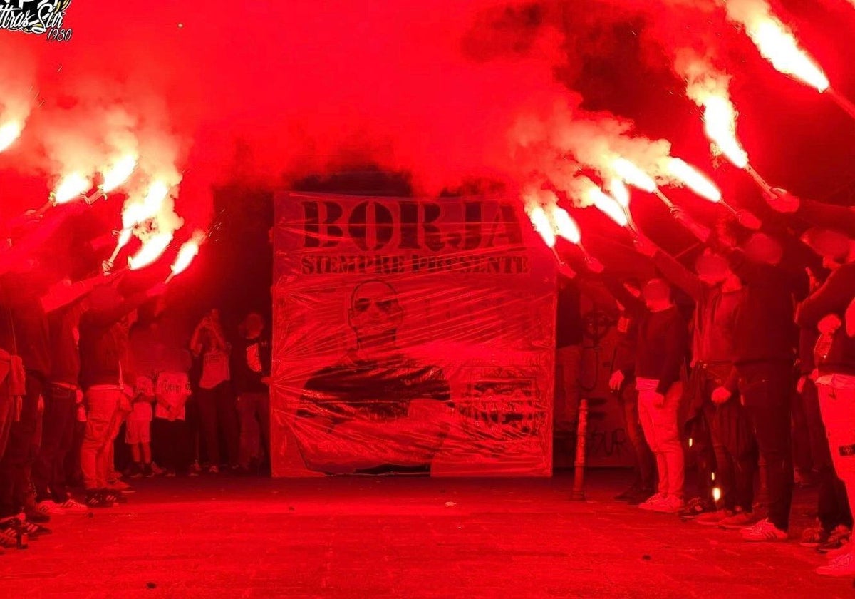 Homenaje de Ultras Sur a Borja Villacís en Marceliano Santamaría, a finales de septiembre