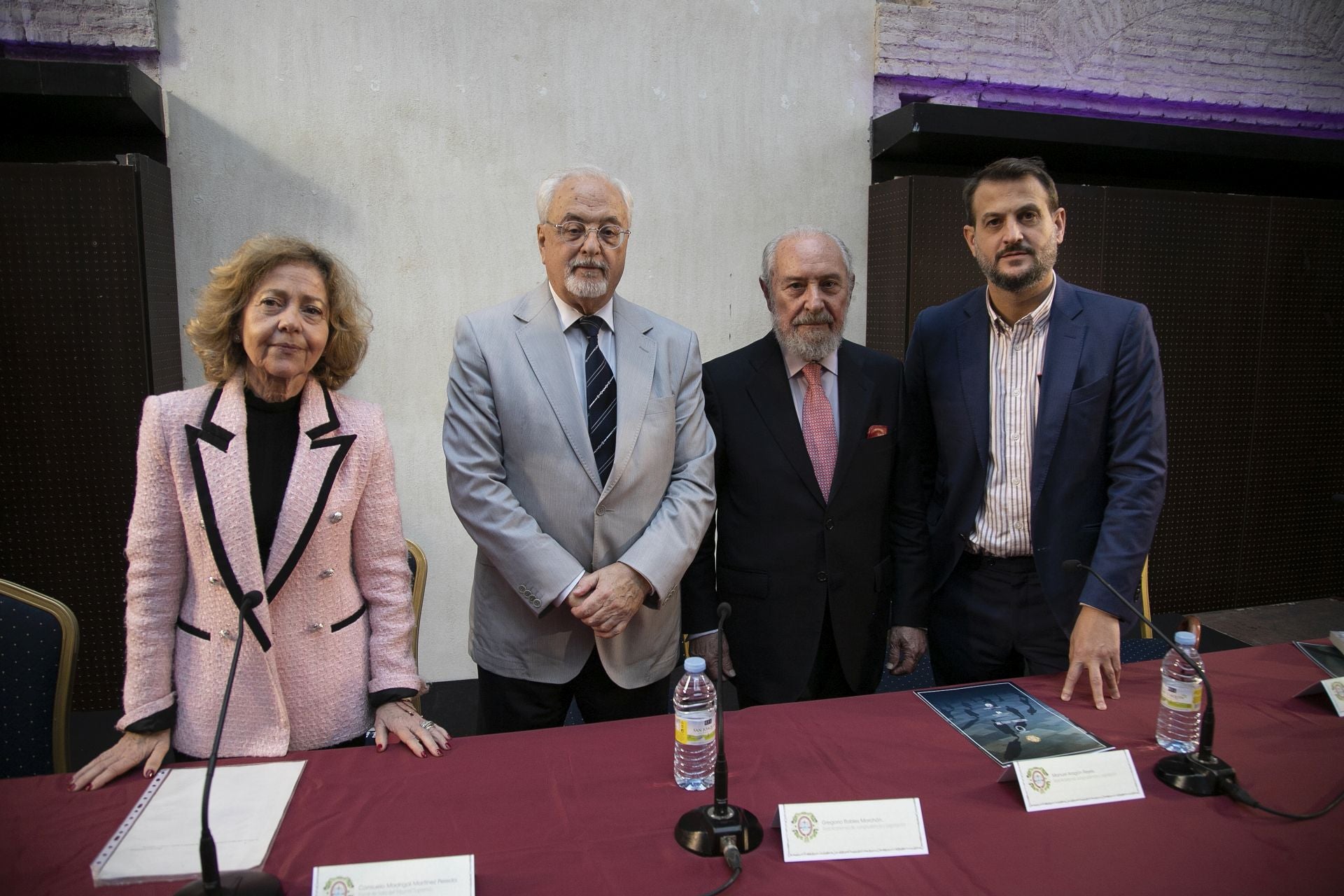 El coloquio sobre el consenso y la Constitución en Córdoba, en imágenes