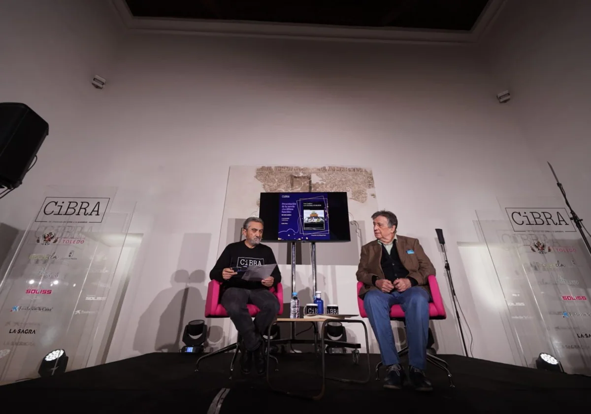 El escritor Luis Landero durante la presentación de su novela 'La última función' en Toledo